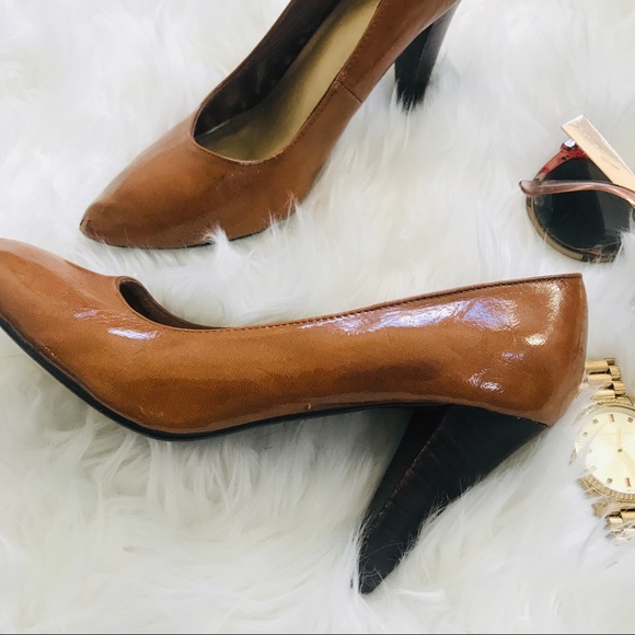 H&M | Shiny Caramel Heels - Picture 3 of 8